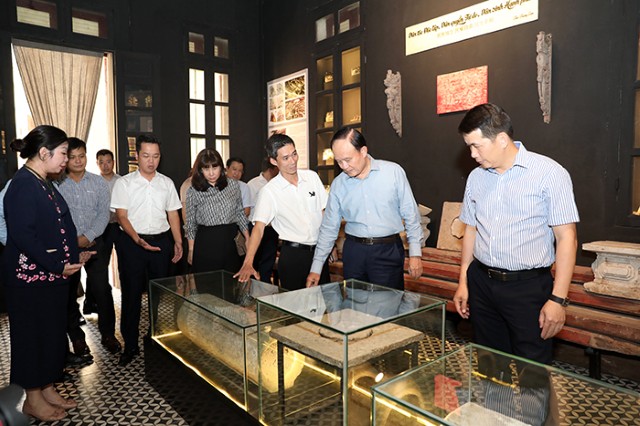 Kiểm tra công tác phát triển văn hoá; nâng cao chất lượng nguồn nhân lực; xây dựng người Hà Nội thanh lịch, văn minh tại quận Hoàn Kiếm